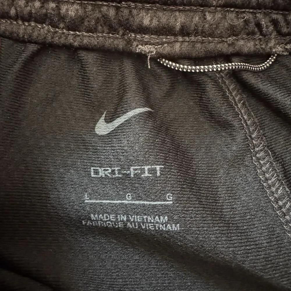Nike Dri-FIT Kids L Basketball Shorts Black Mesh Athletic Pockets Standard Fit
